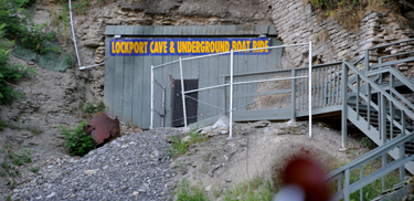 the entrance to Lockport Cave