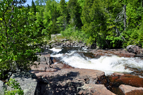 flowing water at Rainbow Falls