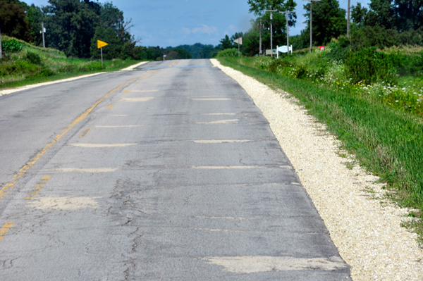 bumpy road leading to Lakeshore RV Resort