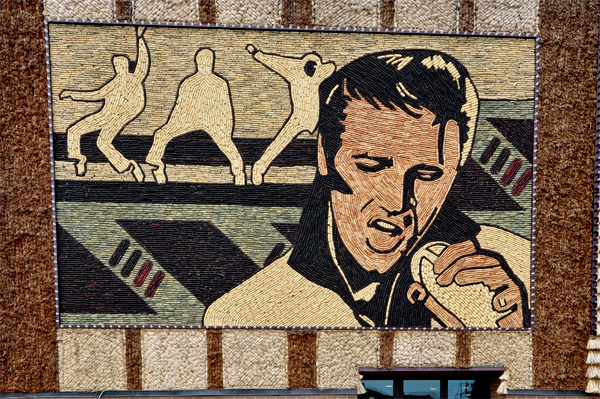 Elvis Presley in corn