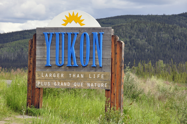 Yukon border sign