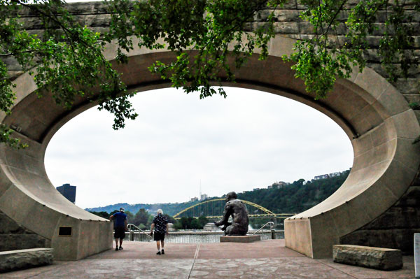 Lee Duquette at The Fred McFeely Rogers Monument