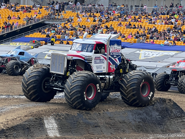 Lucas Stabilizer  Monster Truck