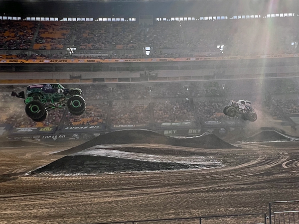 Lucas Stabilizer vs Grave Digger