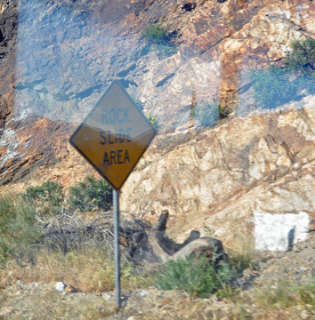 sign = rock slide ara