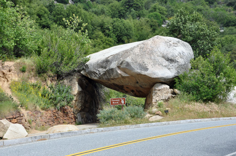 TUNNEL ROCK at Sequoia National Park